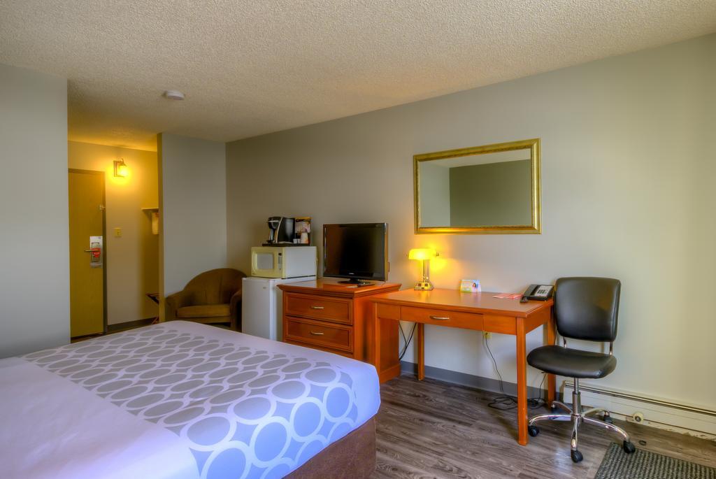 Econo Lodge Regina Extérieur photo