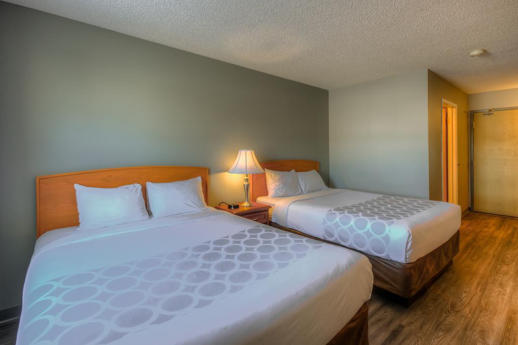 Econo Lodge Regina Extérieur photo