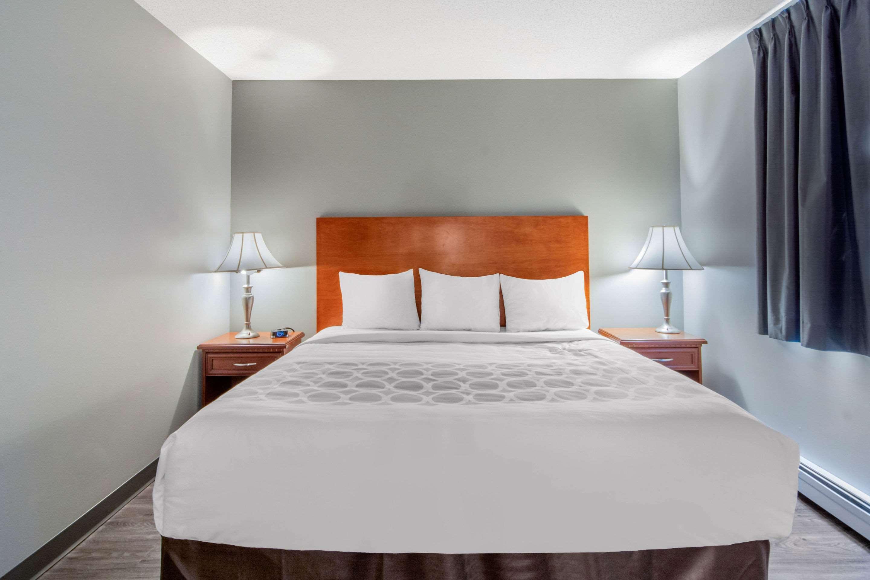 Econo Lodge Regina Extérieur photo