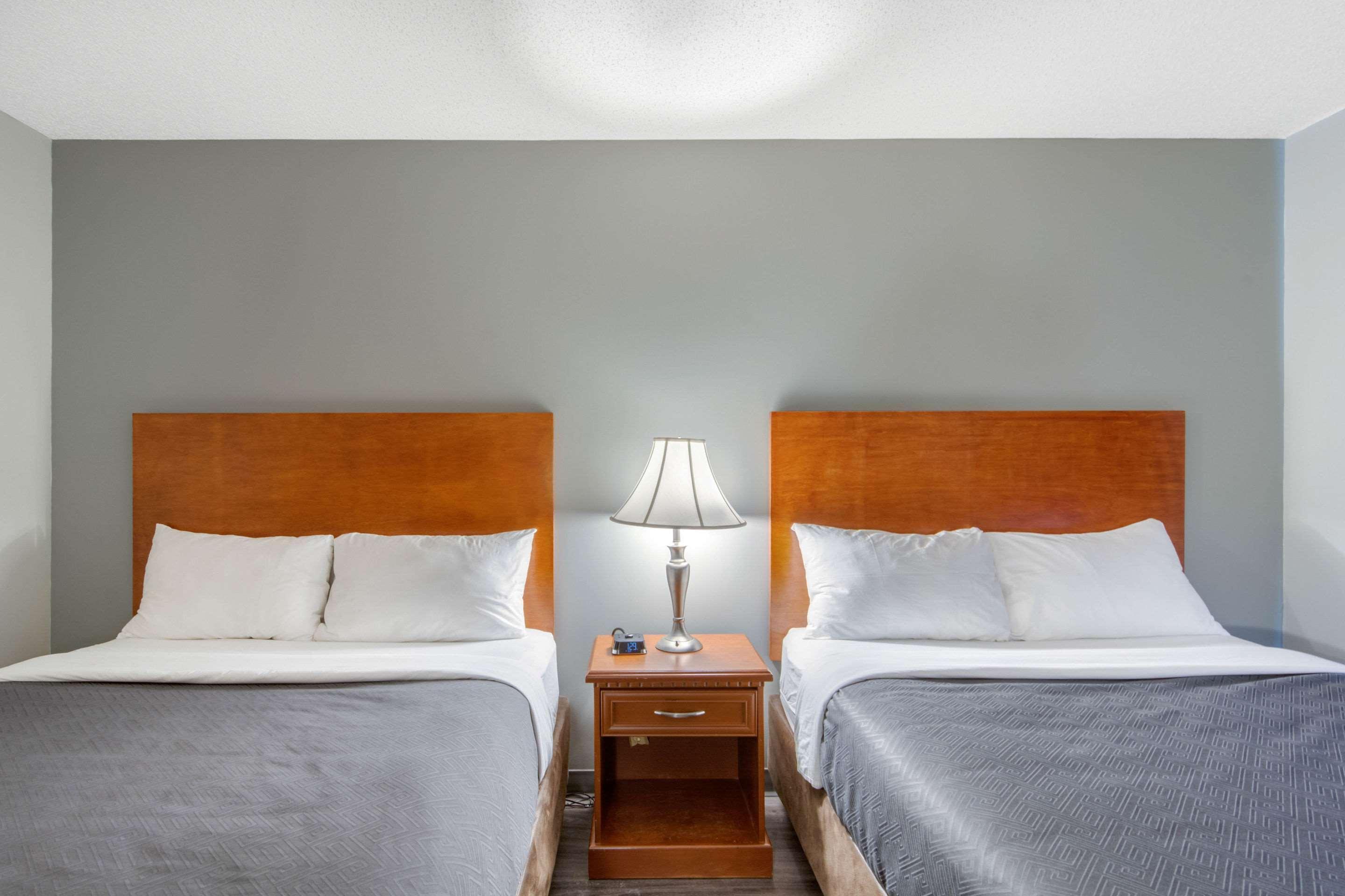 Econo Lodge Regina Extérieur photo