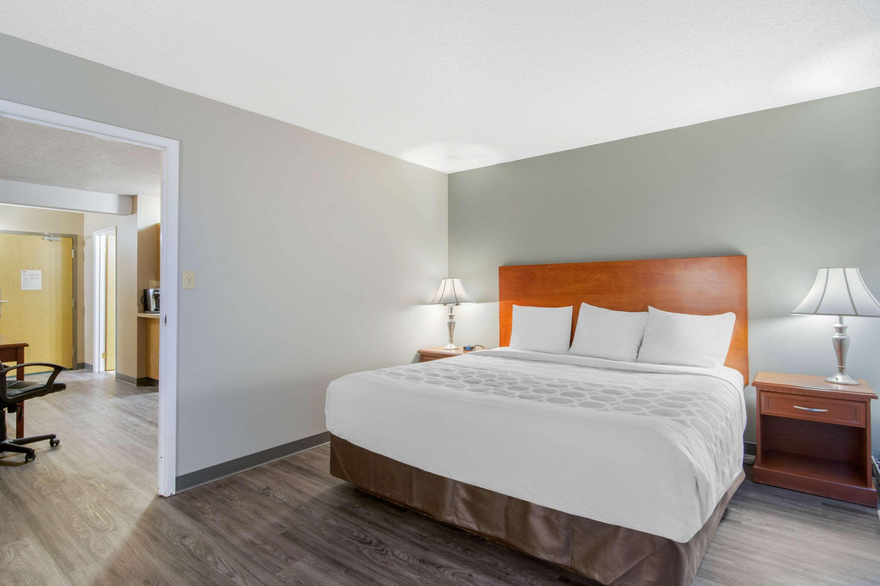 Econo Lodge Regina Extérieur photo
